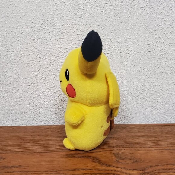 Plush Pikachu Pokemon 7" Stuffed Animal 2013 - Picture 2 of 7